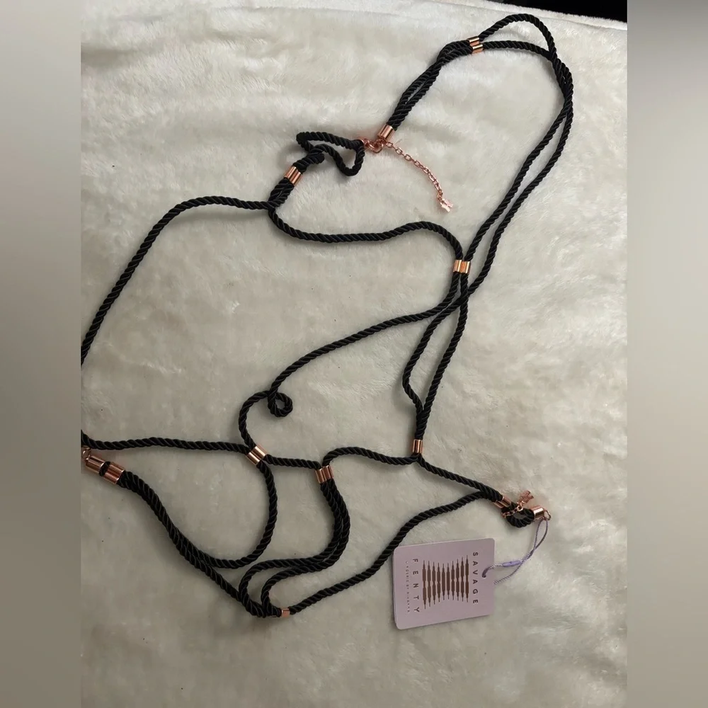 Savage X Fenty Goodnight Kiss Body Harness - Picture 7 of 7